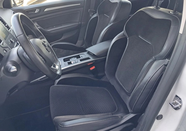 Renault Megane cena 64900 przebieg: 179259, rok produkcji 2019 z Szczuczyn małe 121